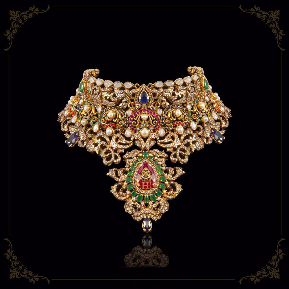 Hamna Amir. Necklace